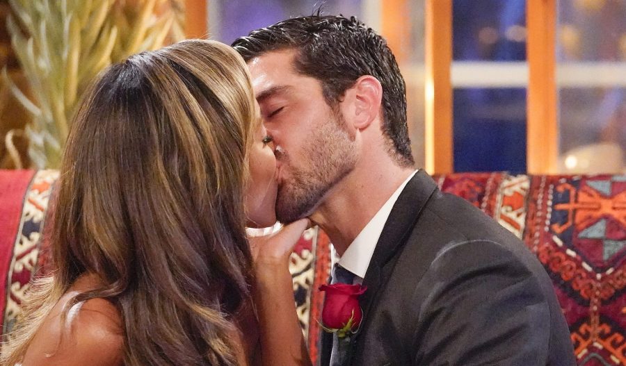 Tayshia Adams kisses Spencer on 'The Bachelorette' (Photo: ABC)